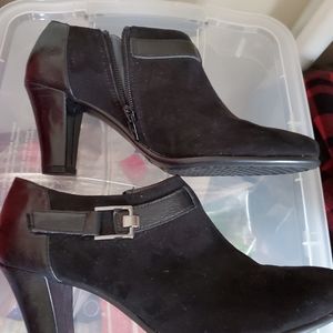 Women's shoe boots